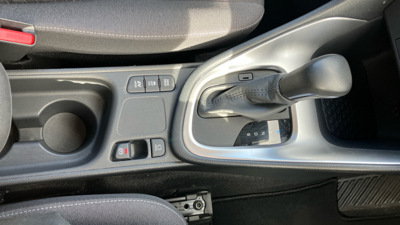 Toyota Yaris 1.5 Hybrid Design 5dr CVT Hybrid Hatchback